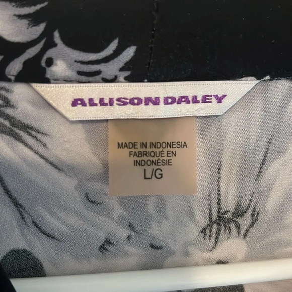Allison Daley women’s blouse - Picture 3 of 4